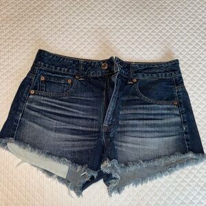 American Eagle blue Jean shorts — Size 6